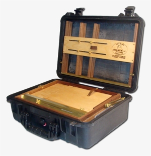 Open Box M, Pelican Case Easel - Artists Pochade Boxes