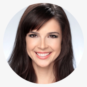 Sierra Ring Headshot - Adulto Con Estrabismo