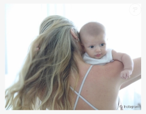 Candice Swanepoel Et Son Fils Anacã - Candice Swanepoel Baby Anaca