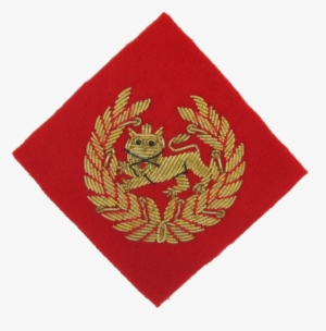 Kings Own Border Regiment Beret Badge On Scarlet Diamond - Emblem