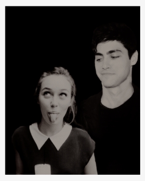 “alycia Debnam-carey Matthew Daddario - Alycia Debnam Carey Matthew Daddario