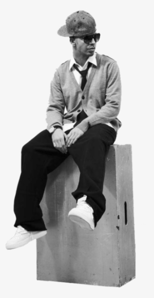 Drake Sitting On Box - Drake Rapper