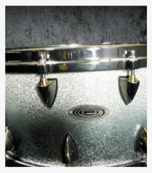 Orange County 25-ply Maple Vented Snare Drum Inch Silver