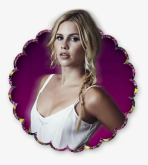 Editorials 0,1 ▻ Claire Holt, Lily Collins, Candice - Nicholas Hoult And Claire Holt