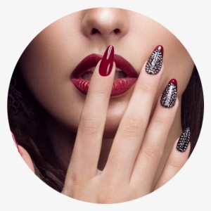 Q-nails Offer A Wide Selection Of Luxury Manicure And - Uñas De Moda 2018
