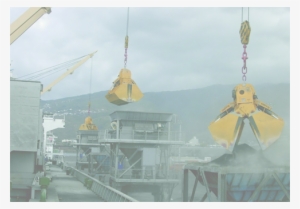 To The Ports Are Accompanying Vessels And Performing - Tourist Attraction