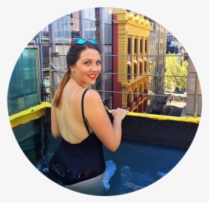 Bali-waterfalls - Girl