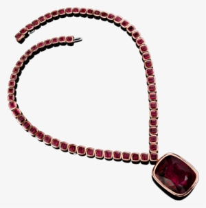 The Stones She Has Primarily Used Are Rubelite, Colombian - Yakut Taşlı Kolyeler