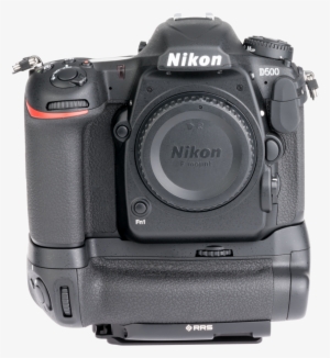 Plate For Nikon Mb-d17 Battery Grip Front View On Camera - Nikon D500 With Battery Grip