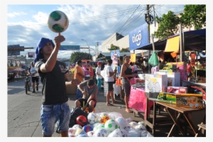 Las Infaltables Pelotas También Están A La Espera De - Marketplace