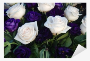 Ramo De Flores - Ramo De Margaritas Moradas Y Rosas Blancas