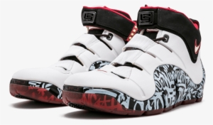 Shoe