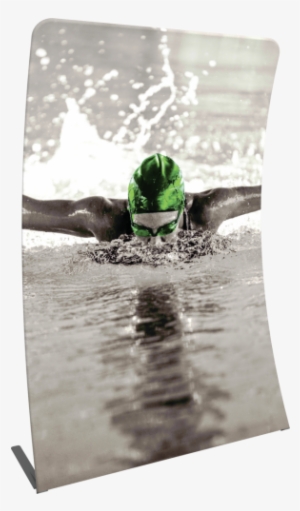 Formulate Essential Banner - Mujer Nadando Estilo Mariposa