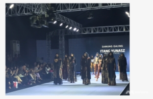 Indonesia Looks To Establish Itself As A Regional Muslim - Fashion Show