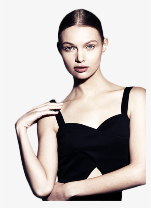 Belk Salons And Spas - Banner On A Fashion Website