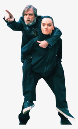 Daisy Ridley & Mark Hamill Piggybacking - Mark Hamill Rey Yoda