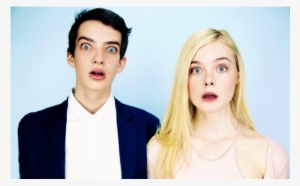 Elle Fanning 壁纸 Possibly Containing A Well Dressed - Kodi Smit-mcphee