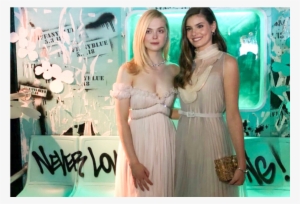 Tiffany & Co Reúne Camila Queiroz, Elle Fanning E Kendall - Camila Queiroz E Elle Fanning