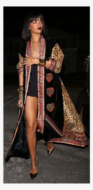 The Mint Museum Organizes First U - Rihanna Bob Outfit