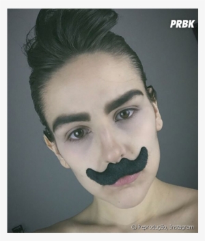 Kéfera Buchmann De Bigode O Que O Gustavo Acharia Disso - Brazil