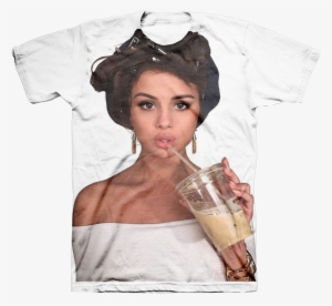 Selena Gomez S Revival Tour Merchandise Wwd