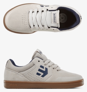 Shoe