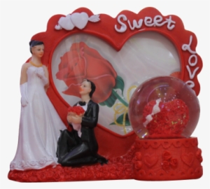 Send Buy Valentine Sweet Love Showpiece Online Online - Love Showpiece