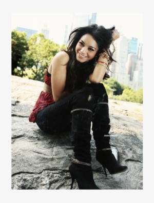 Vanessa Hudgens And Vanessa Image - Photo Shoot