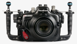 In Addition, The High Iso Performance In Low Light - 5d Mark Iv Underwater Housing