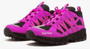 Nike Air Humara '17/supreme