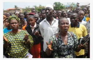 Angry Mob Almost Burn Man For Stealing
