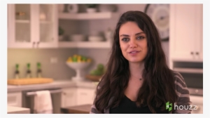 Mila Kunis Dans Une Vidéo Tournée Fin 2016 Pour Le - Girl