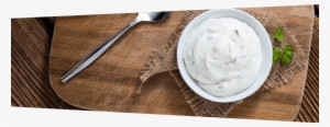 Image Or Sour Cream Dip In A White Bowl On A Wooded - Sour Cream & Onion Png
