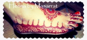 The Sides Of Her Feet Featured A Scalloped Design That - Embroidery