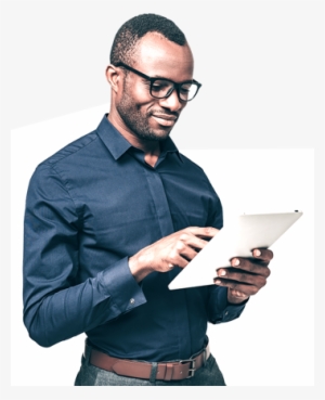 Homem Com Tablet Na Mão Fazendo Busca - Gentleman
