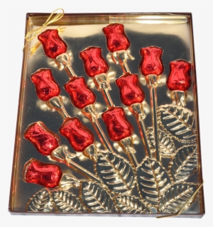 Valentine Dozen Rosebud Box - Rose