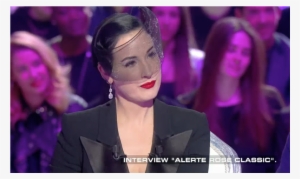 Dita Von Teese, Invitée Dans Salut Les Terriens Sur - Makeover
