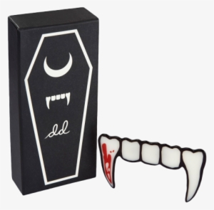 Vampire Fangs - Pint Glass