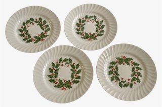 Scio Holly Berry Wreath / Ring Center Scalloped Dinner - Taylor Smith Taylor Holiday Wreath 4 Salad Plates