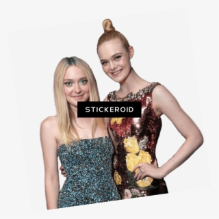 Elle Fanning And Sister Dakota - Portable Network Graphics