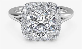 Currently Revered For Its Appearance In The Great Gatsby - Engagement Rings With A Halo Setting