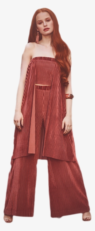 Png Photo, Madelaine Petsch, Captain America, Capitan - Png Madelaine Petsch Clipart