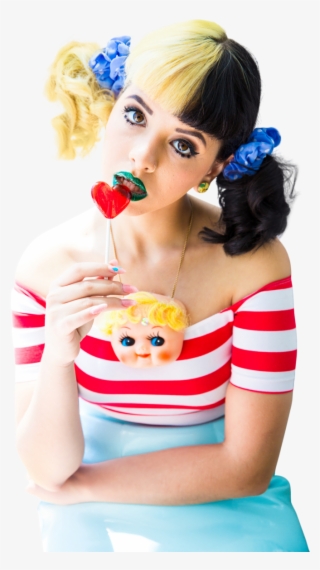 25 Images About 💦🍼png Melanie Martinez💦🍼 On We - Melanie Martinez Pose