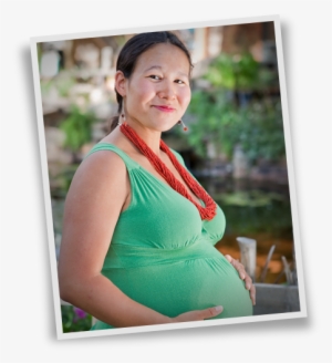 Happy Pregnant Woman Government Of Saskatchewan - Smoking Complications In Pregnancy Brochure