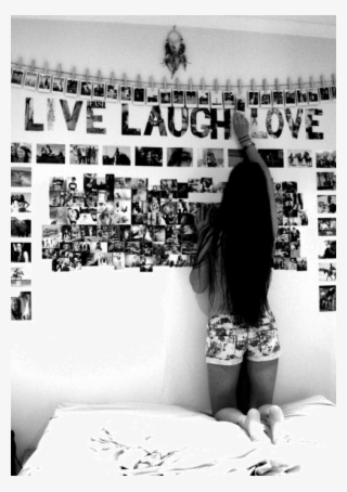 Absolutely Love The Clothes Pins - Wall Ideas