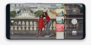 If You Follow A Person Around A Room, The Background - Huawei Mate 20