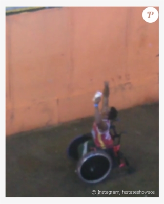 'ele Se Apresentou Lá Em Baixo, Fez Uma Dança E O Ronaldinho - Wheelchair Sports