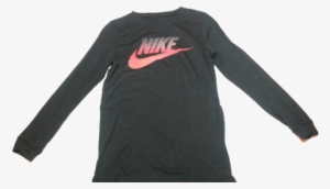 Long-sleeved T-shirt