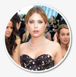 Biography, About, Facts, Family, Relationship - Photo Shoot