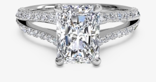 Radiant Cut Engagement Ring